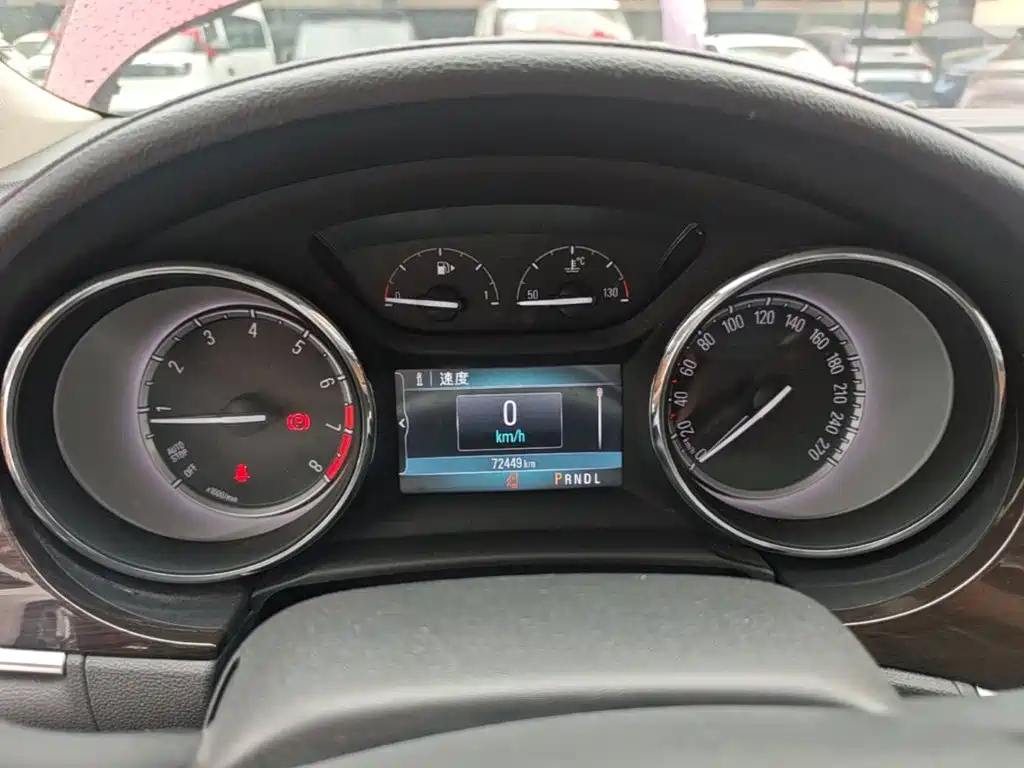 Buick Verano — миниатюра 12
