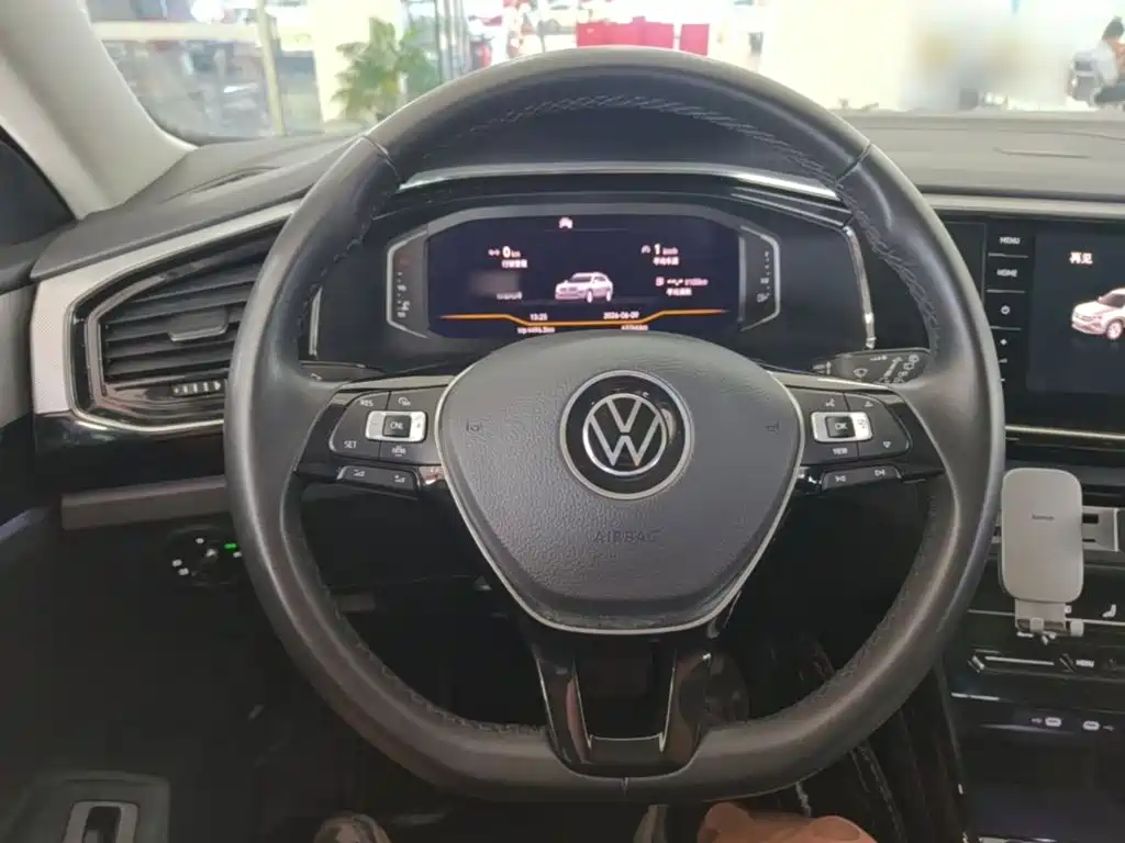 Volkswagen Tayron 2021 330TSI 3