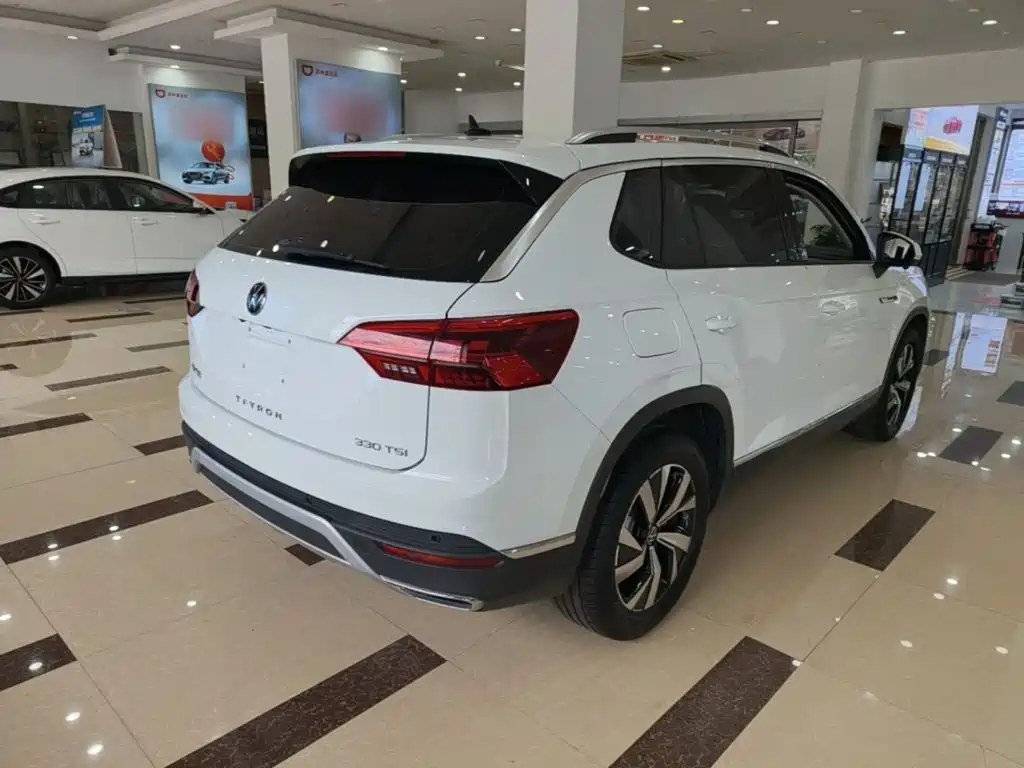 Volkswagen Tayron 2021 330TSI 3