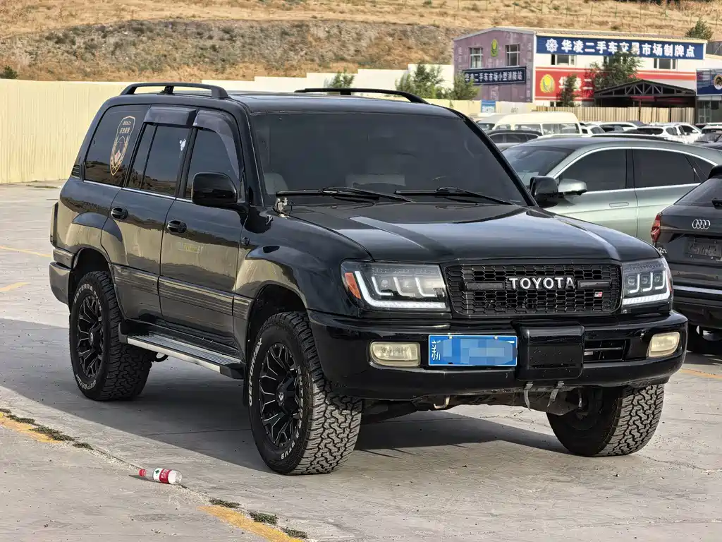 Toyota Land Cruiser — миниатюра 3