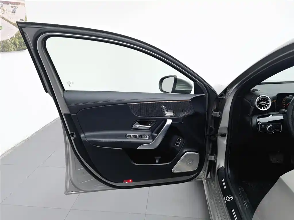 Mercedes-Benz A-Class A 2020 A 200 L Sport