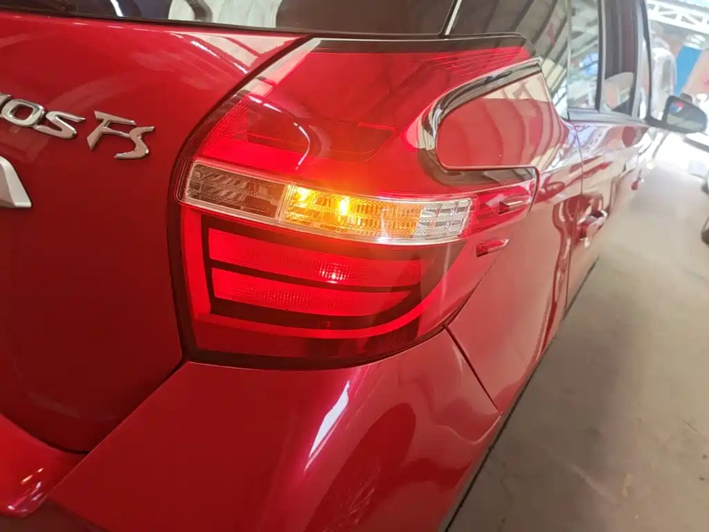 Toyota Vios FS — миниатюра 8
