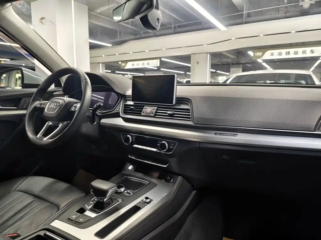 Audi Q5L — миниатюра 7