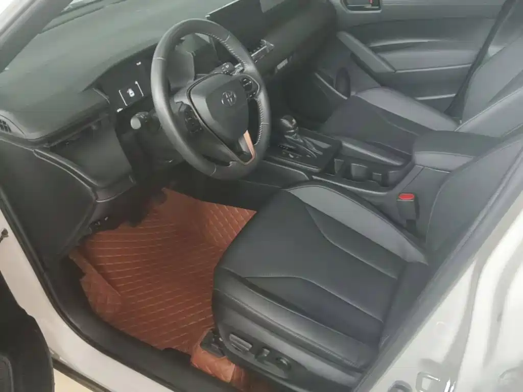 Toyota Frontlander — миниатюра 15