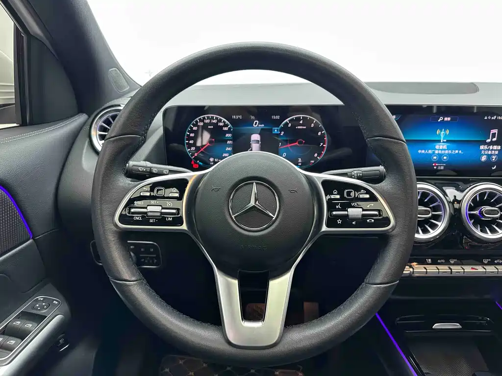Mercedes-Benz GLA — миниатюра 17