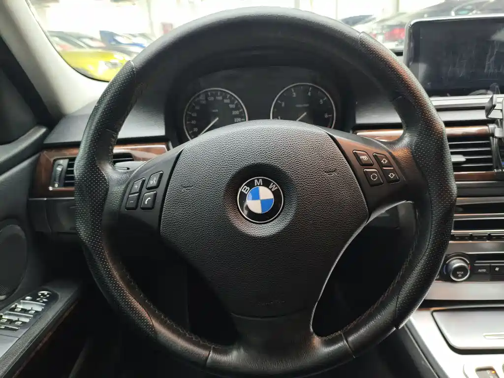 BMW 3 Series 3 2009 320i Fashion