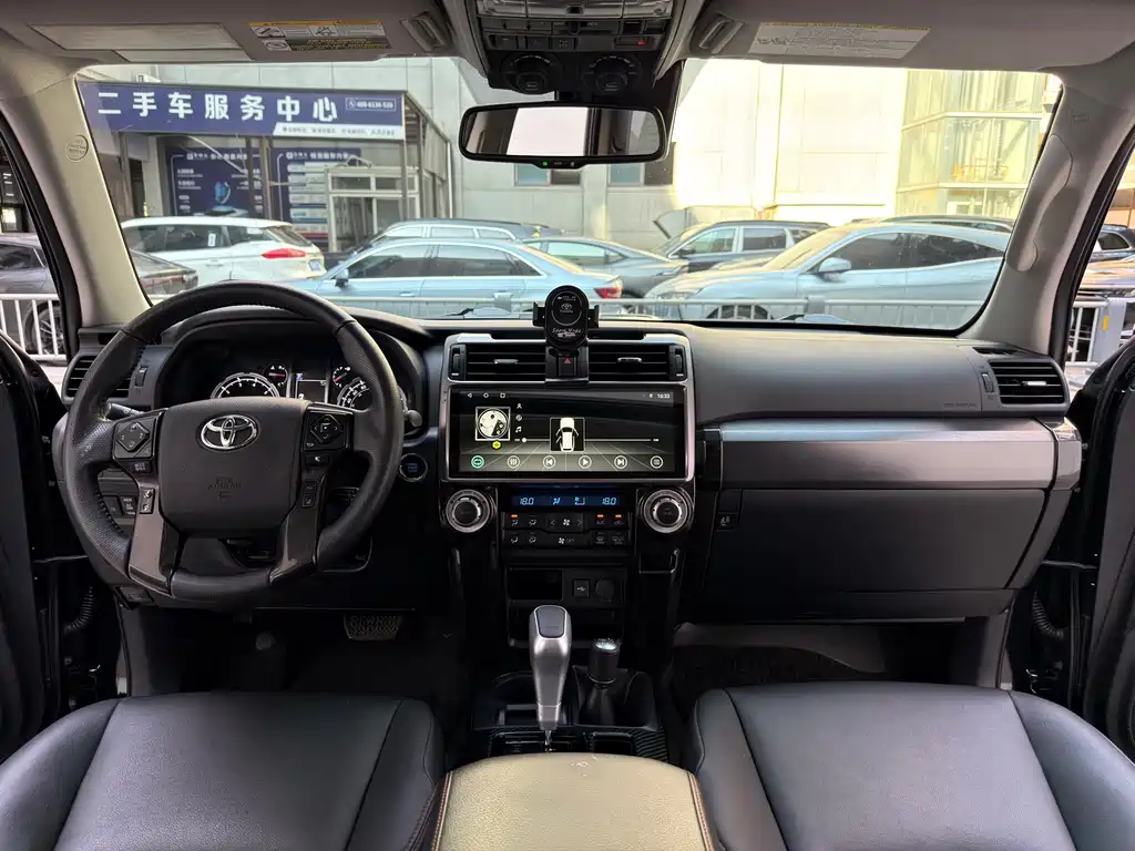 Toyota 4Runner 2022 3.5L AT