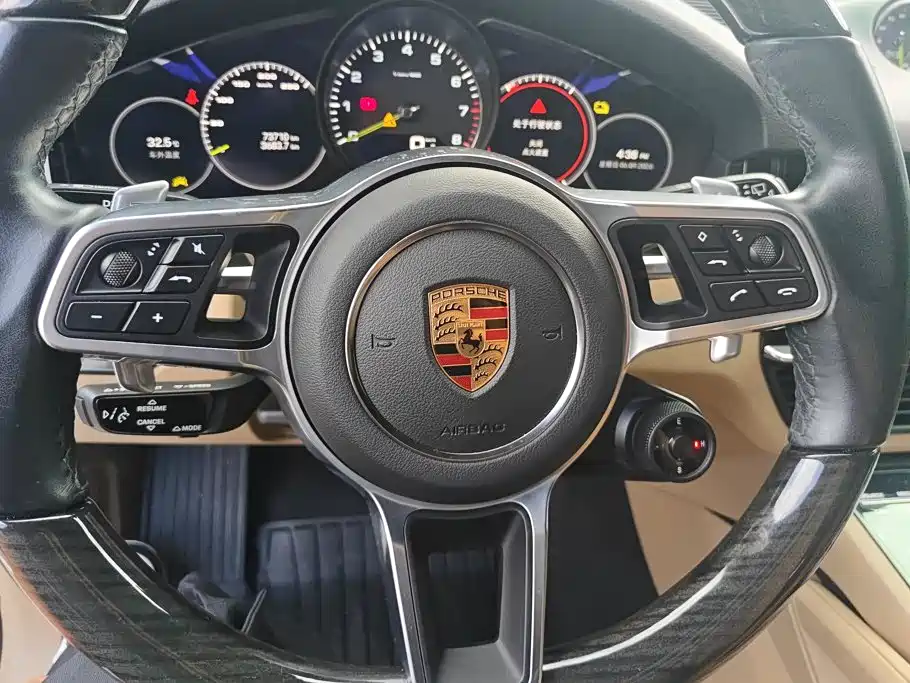 Porsche Cayenne Hybrid — миниатюра 15
