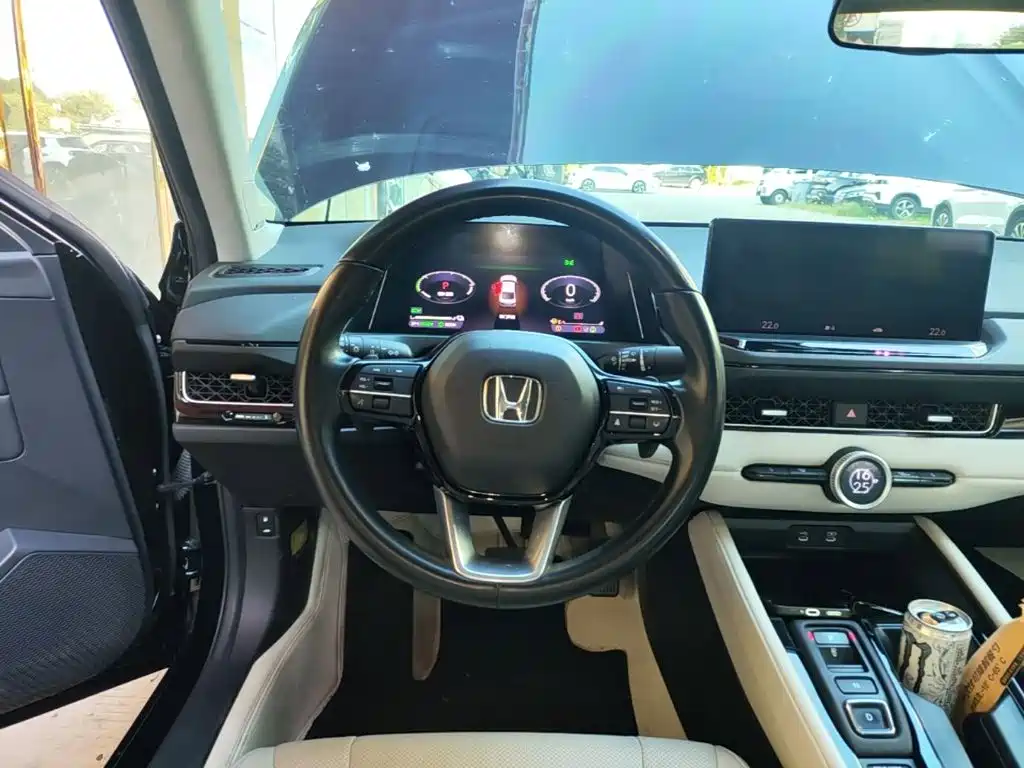 Honda Inspire PHEV — миниатюра 11
