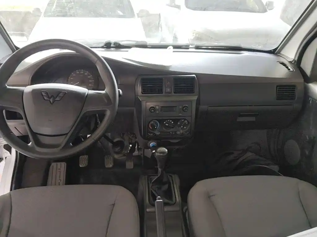 Wuling Rongguang Mini Truck — миниатюра 10