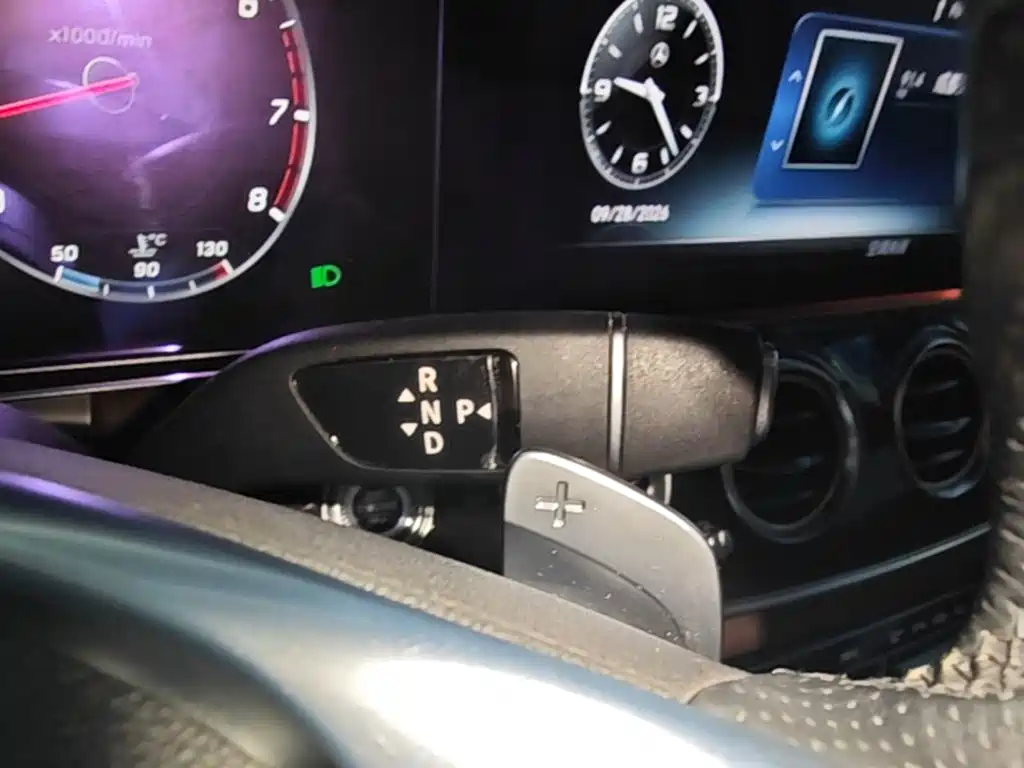 Mercedes-Benz E-Class — миниатюра 14