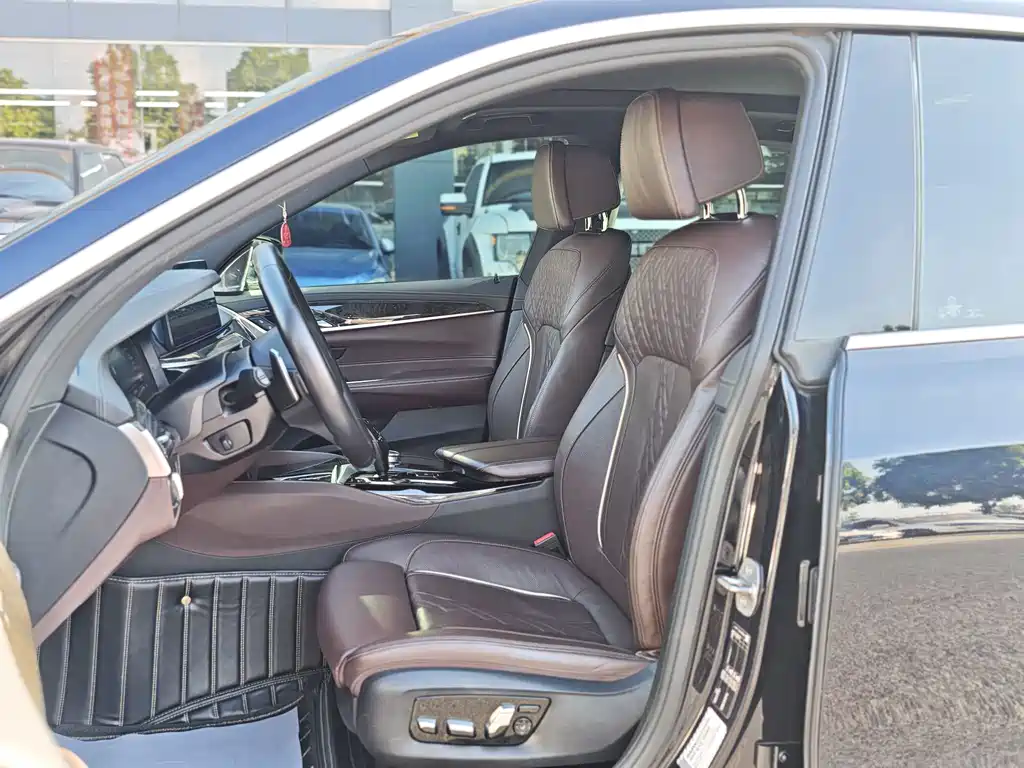 BMW 6 Series GT — миниатюра 6