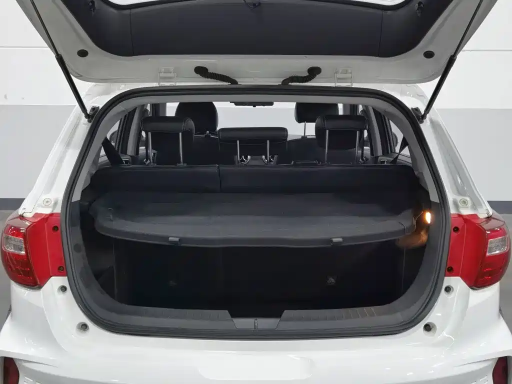 BAIC New Energy EC5 — миниатюра 16