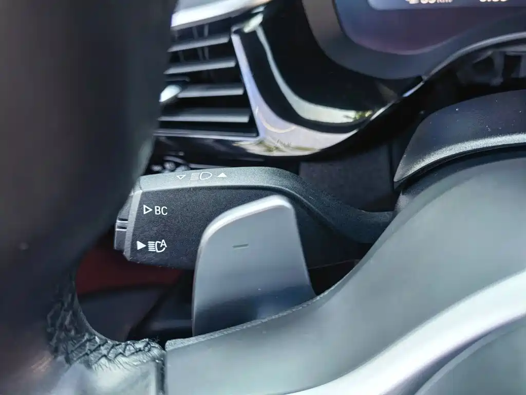 BMW 5 Series — миниатюра 32