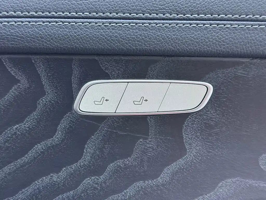 Mercedes-Benz E-Class — миниатюра 4