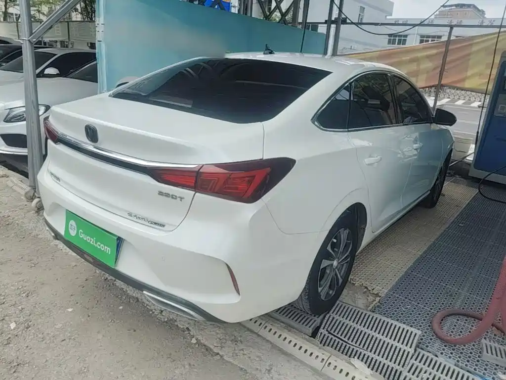 Changan Eado — миниатюра 7