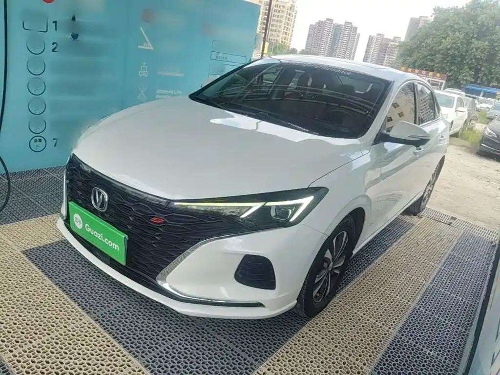 Changan Eado — миниатюра 2