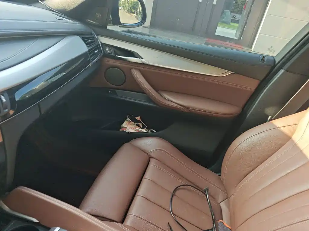 BMW X6 — миниатюра 19