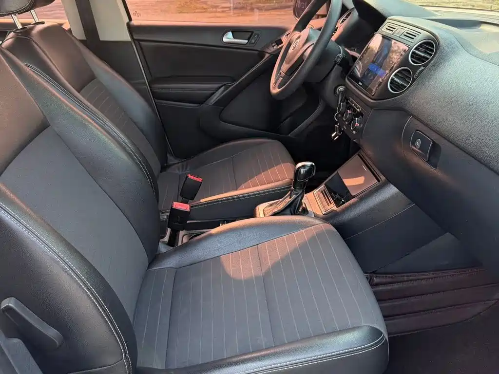 Volkswagen Tiguan — миниатюра 8