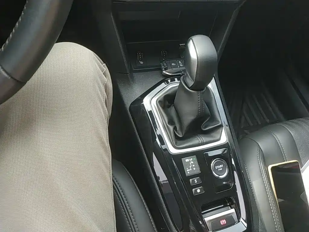 Peugeot 408 — миниатюра 14