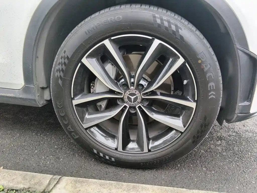 Mercedes-Benz GLC — миниатюра 8