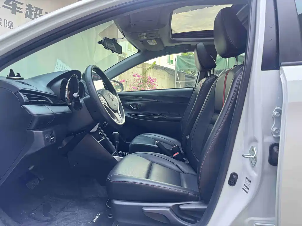 Toyota Yaris L — миниатюра 7