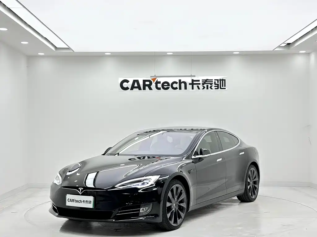 Tesla Model S 2020