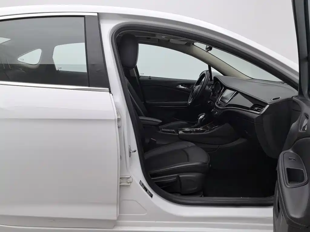 Buick Verano — миниатюра 23