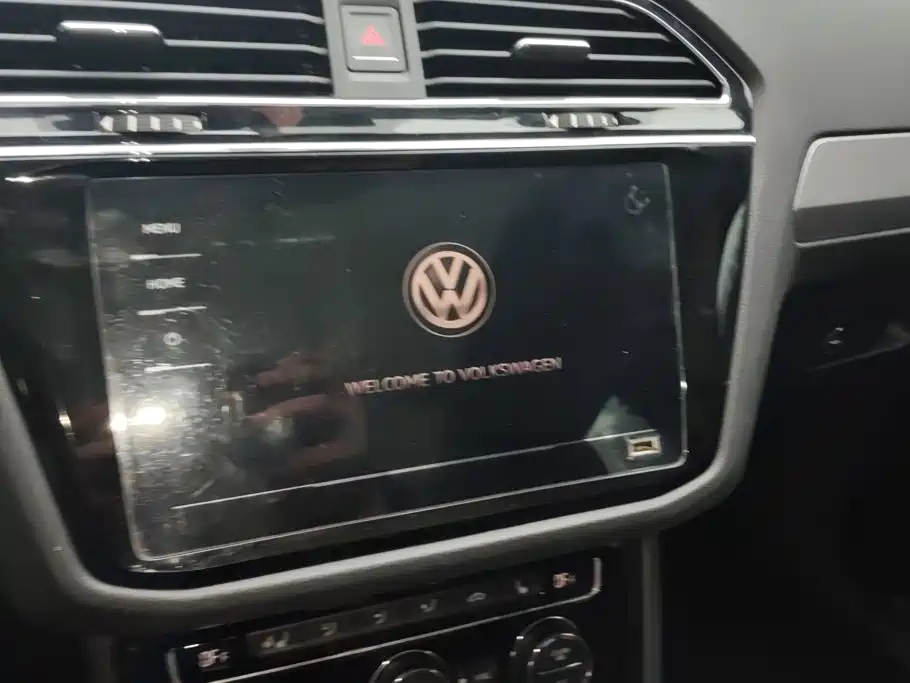 Volkswagen Tiguan L — миниатюра 13