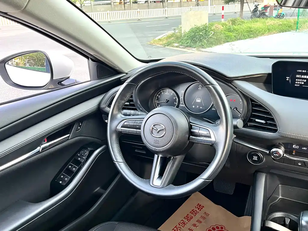 Mazda 3 Axela — миниатюра 7