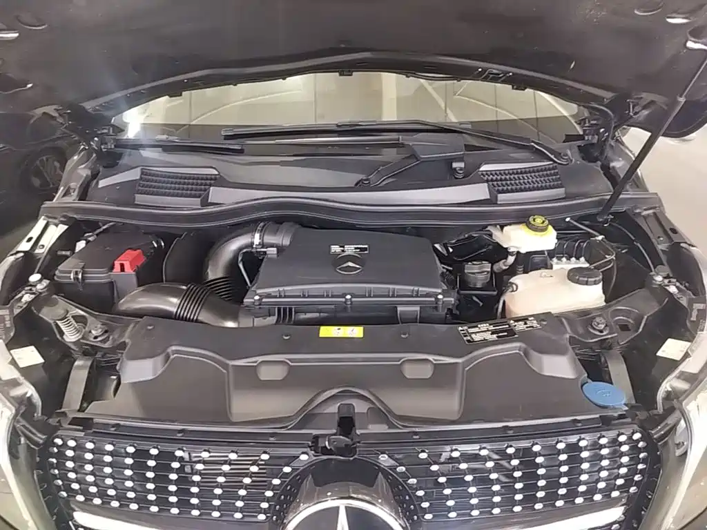 Mercedes-Benz V-Class — миниатюра 20