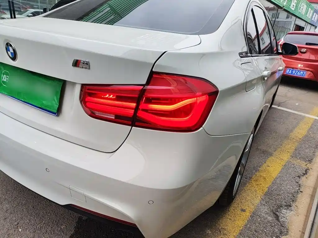 BMW 3 Series — миниатюра 8