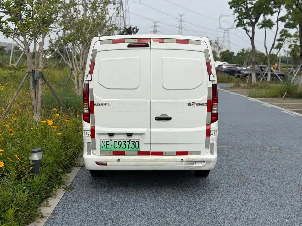 Changan EM80 2022 2 мест60kW 41.86kWh