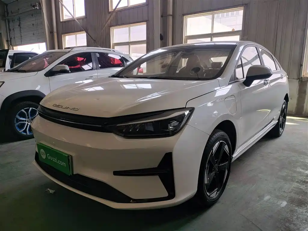 BAIC EU5 Plus — миниатюра 2