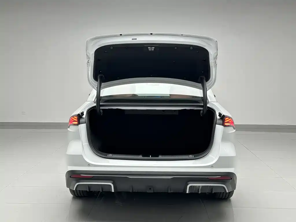 GEELY GALAXY GALAXY L6