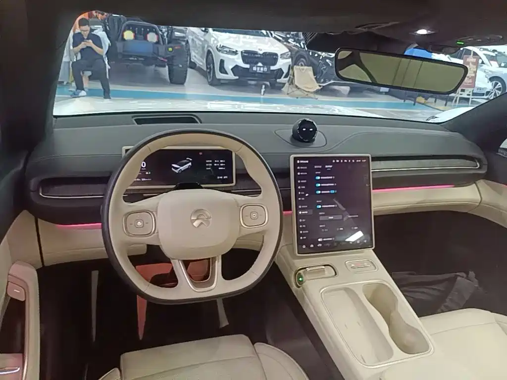 NIO ES6 — миниатюра 10
