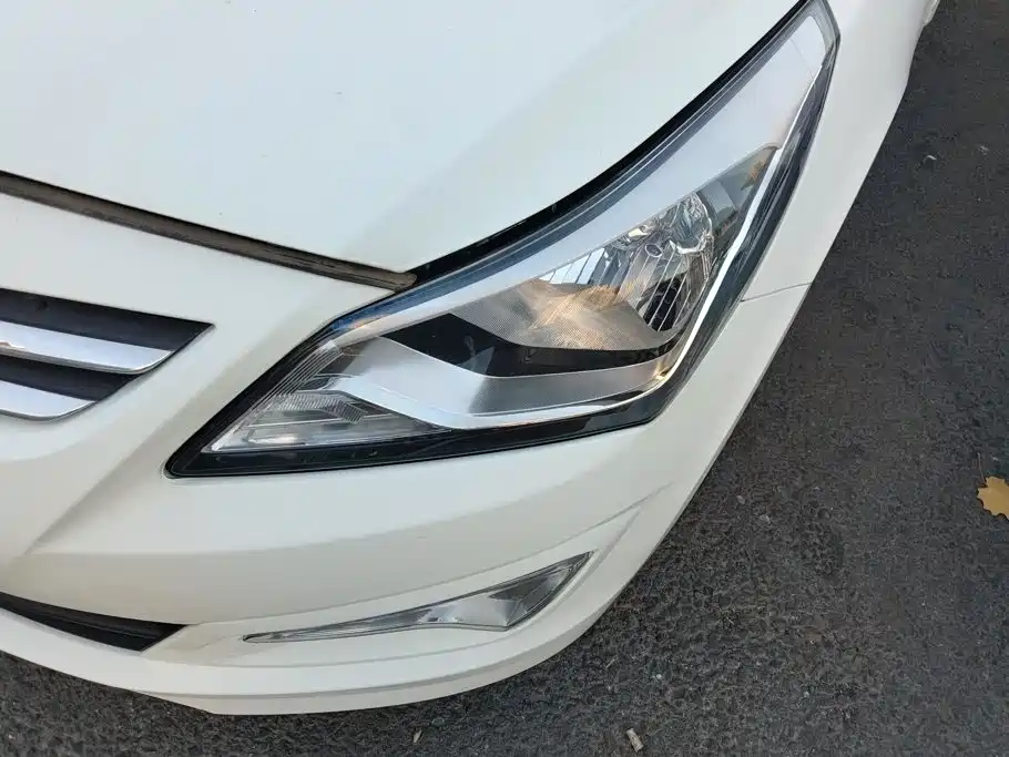 Hyundai Verna — миниатюра 5