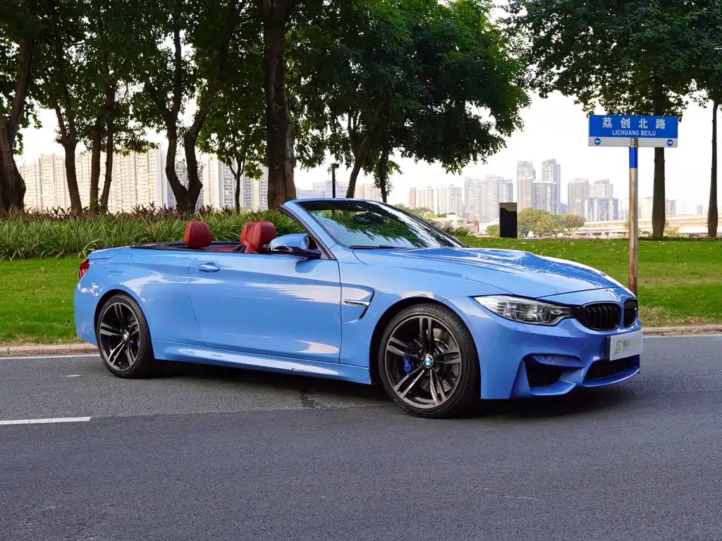 BMW M4 — миниатюра 3