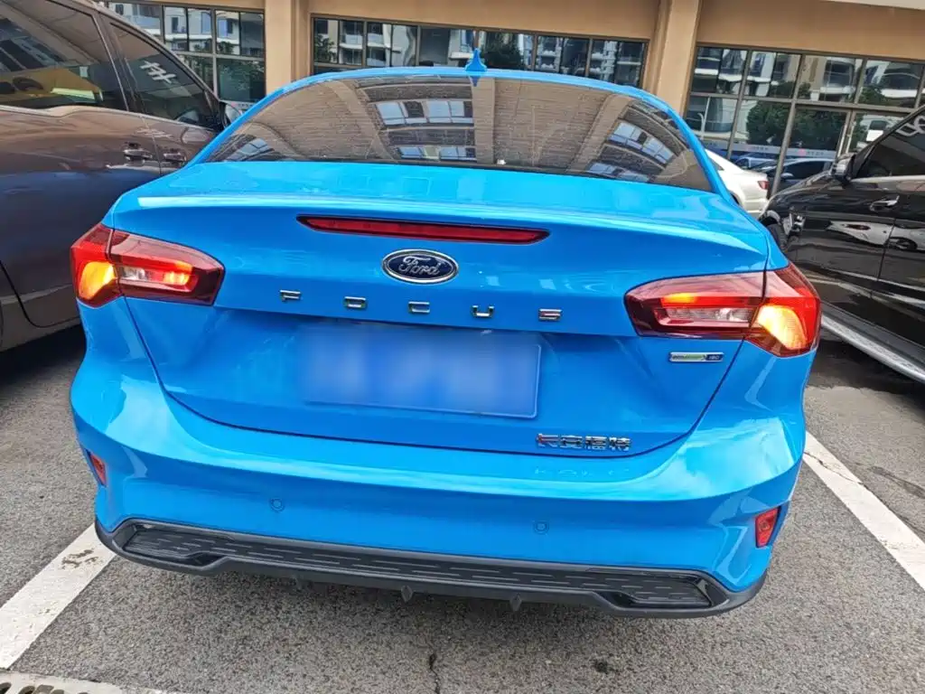 Ford Focus — миниатюра 6