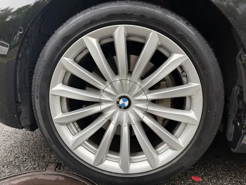 BMW 7 Series — миниатюра 18