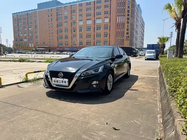 NISSAN TEANA