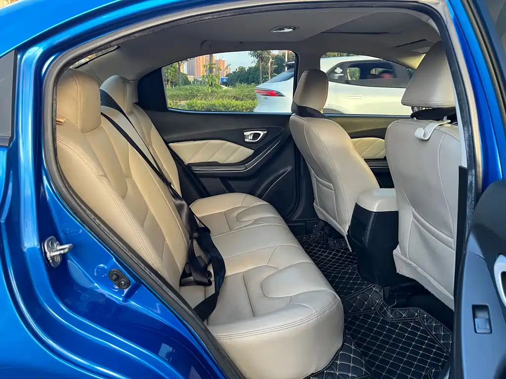 GAC Motor Trumpchi GA3S — миниатюра 11