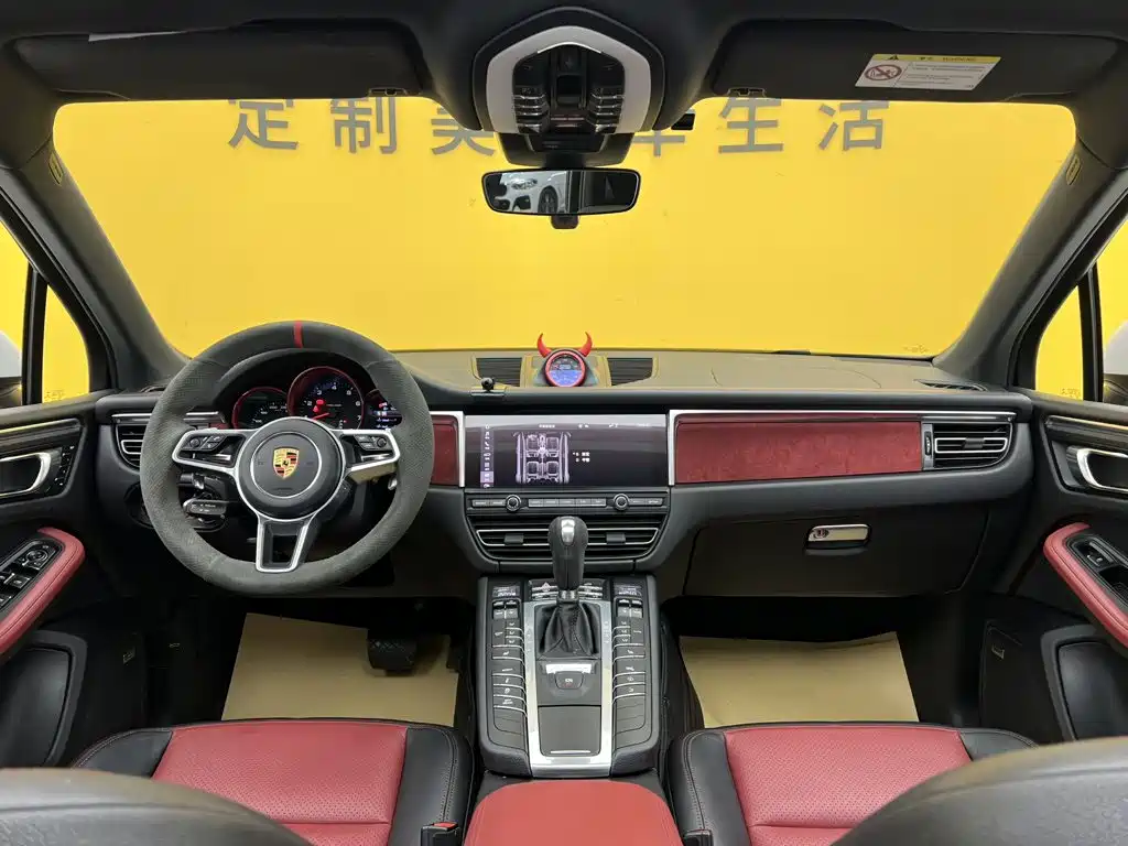 Porsche Macan — миниатюра 37