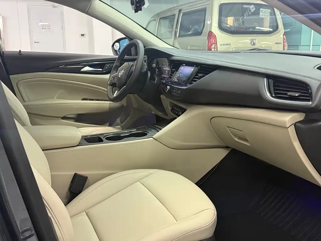 Buick Regal — миниатюра 9