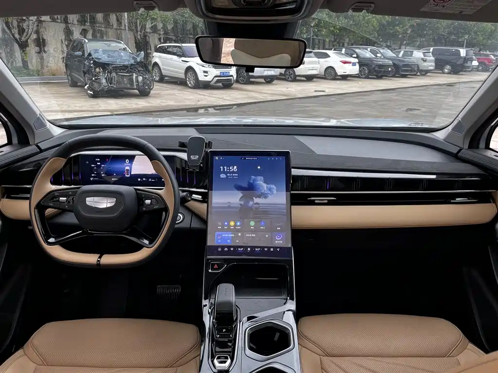 Geely Boyue L — миниатюра 13