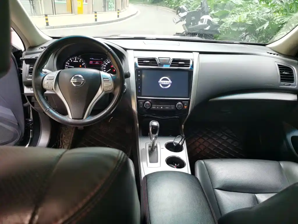 Nissan Teana — миниатюра 5