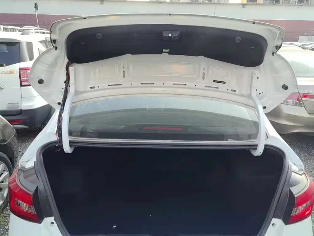 Chery Arrizo 5 — миниатюра 19
