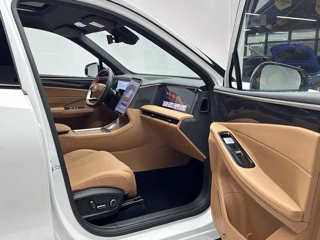 GEELY GALAXY GALAXY L7