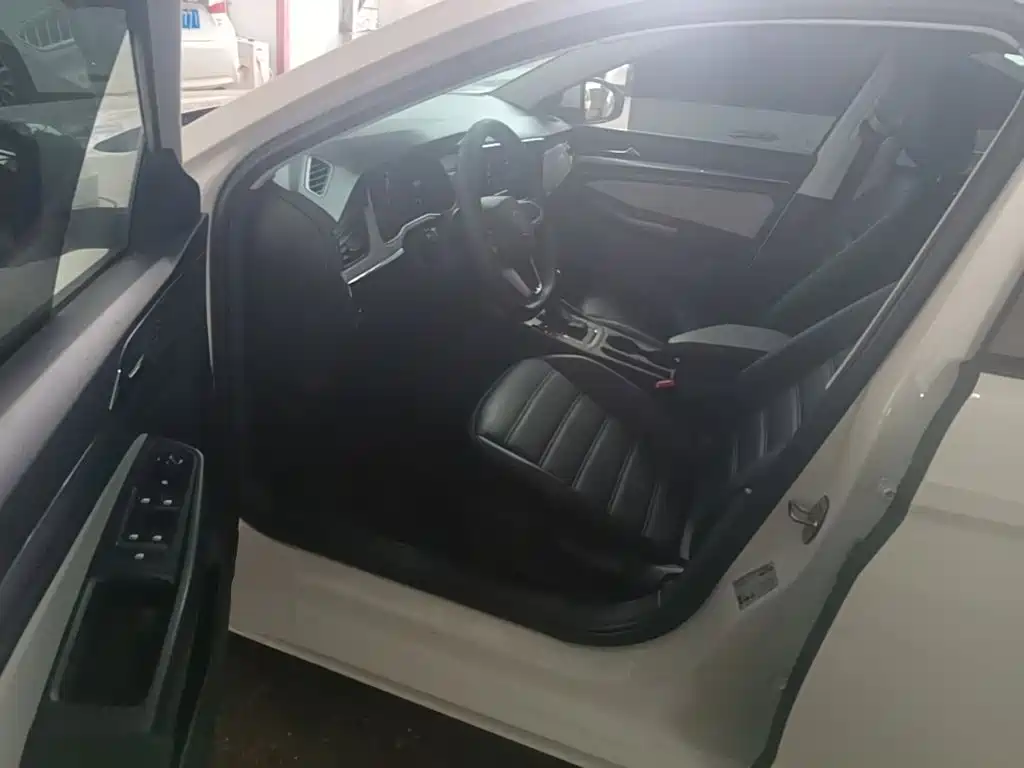 Volkswagen Bora — миниатюра 16