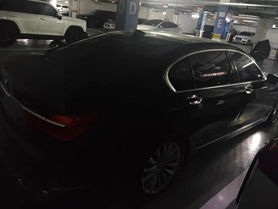 BMW 7 Series 7 2017 740Li Lead